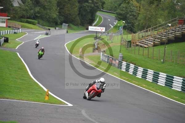 Motorcycle action photographs;cadwell;cadwell park photographs;event digital images;eventdigitalimages;motor racing louth lincolnshire;no limits trackday;peter wileman photography;trackday;trackday digital images;trackday photos