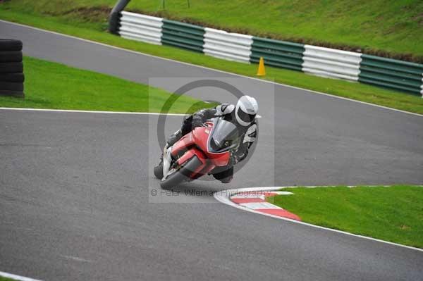 Motorcycle action photographs;cadwell;cadwell park photographs;event digital images;eventdigitalimages;motor racing louth lincolnshire;no limits trackday;peter wileman photography;trackday;trackday digital images;trackday photos