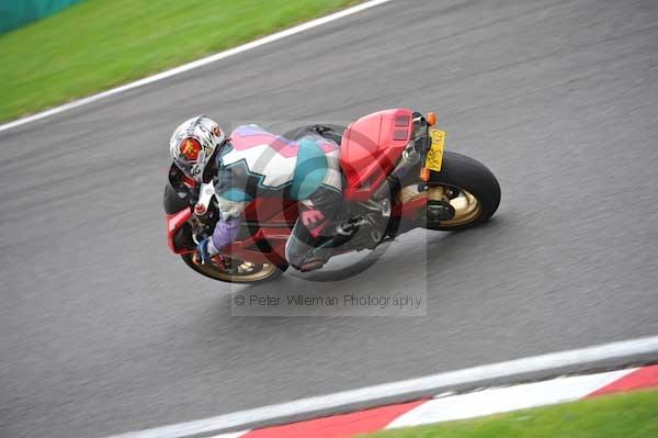 Motorcycle action photographs;cadwell;cadwell park photographs;event digital images;eventdigitalimages;motor racing louth lincolnshire;no limits trackday;peter wileman photography;trackday;trackday digital images;trackday photos