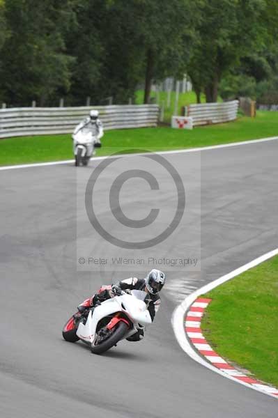 Motorcycle action photographs;Trackday digital images;brands;brands hatch photographs;event digital images;eventdigitalimages;motor racing london;no limits trackday;peter wileman photography;trackday;trackday photos