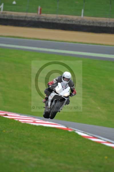 Motorcycle action photographs;Trackday digital images;brands;brands hatch photographs;event digital images;eventdigitalimages;motor racing london;no limits trackday;peter wileman photography;trackday;trackday photos