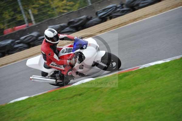 Motorcycle action photographs;Trackday digital images;brands;brands hatch photographs;event digital images;eventdigitalimages;motor racing london;no limits trackday;peter wileman photography;trackday;trackday photos