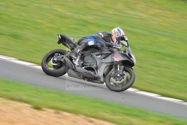 Mallory park Leicestershire;Mallory park photographs;Motorcycle action photographs;event digital images;eventdigitalimages;mallory park;no limits trackday;peter wileman photography;trackday;trackday digital images;trackday photos