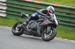 Mallory-park-Leicestershire;Mallory-park-photographs;Motorcycle-action-photographs;event-digital-images;eventdigitalimages;mallory-park;no-limits-trackday;peter-wileman-photography;trackday;trackday-digital-images;trackday-photos