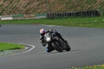 Mallory-park-Leicestershire;Mallory-park-photographs;Motorcycle-action-photographs;event-digital-images;eventdigitalimages;mallory-park;no-limits-trackday;peter-wileman-photography;trackday;trackday-digital-images;trackday-photos