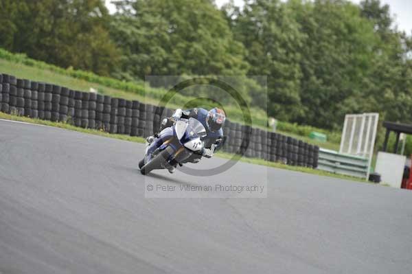 Mallory park Leicestershire;Mallory park photographs;Motorcycle action photographs;event digital images;eventdigitalimages;mallory park;no limits trackday;peter wileman photography;trackday;trackday digital images;trackday photos