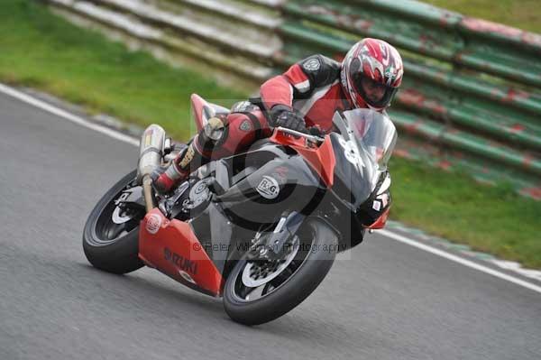 Mallory park Leicestershire;Mallory park photographs;Motorcycle action photographs;event digital images;eventdigitalimages;mallory park;no limits trackday;peter wileman photography;trackday;trackday digital images;trackday photos