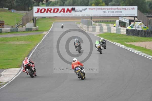 Mallory park Leicestershire;Mallory park photographs;Motorcycle action photographs;event digital images;eventdigitalimages;mallory park;no limits trackday;peter wileman photography;trackday;trackday digital images;trackday photos