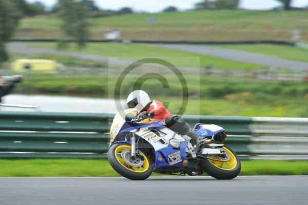 Mallory park Leicestershire;Mallory park photographs;Motorcycle action photographs;event digital images;eventdigitalimages;mallory park;no limits trackday;peter wileman photography;trackday;trackday digital images;trackday photos