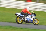 Mallory-park-Leicestershire;Mallory-park-photographs;Motorcycle-action-photographs;event-digital-images;eventdigitalimages;mallory-park;no-limits-trackday;peter-wileman-photography;trackday;trackday-digital-images;trackday-photos