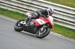 Mallory-park-Leicestershire;Mallory-park-photographs;Motorcycle-action-photographs;event-digital-images;eventdigitalimages;mallory-park;no-limits-trackday;peter-wileman-photography;trackday;trackday-digital-images;trackday-photos