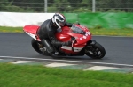 Mallory-park-Leicestershire;Mallory-park-photographs;Motorcycle-action-photographs;event-digital-images;eventdigitalimages;mallory-park;no-limits-trackday;peter-wileman-photography;trackday;trackday-digital-images;trackday-photos