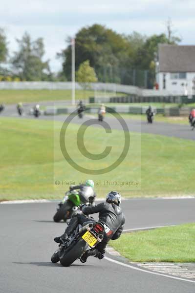 Mallory park Leicestershire;Mallory park photographs;Motorcycle action photographs;event digital images;eventdigitalimages;mallory park;no limits trackday;peter wileman photography;trackday;trackday digital images;trackday photos