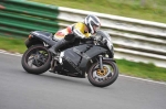 Mallory-park-Leicestershire;Mallory-park-photographs;Motorcycle-action-photographs;event-digital-images;eventdigitalimages;mallory-park;no-limits-trackday;peter-wileman-photography;trackday;trackday-digital-images;trackday-photos