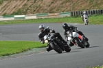 Mallory-park-Leicestershire;Mallory-park-photographs;Motorcycle-action-photographs;event-digital-images;eventdigitalimages;mallory-park;no-limits-trackday;peter-wileman-photography;trackday;trackday-digital-images;trackday-photos