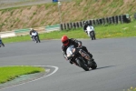 Mallory-park-Leicestershire;Mallory-park-photographs;Motorcycle-action-photographs;event-digital-images;eventdigitalimages;mallory-park;no-limits-trackday;peter-wileman-photography;trackday;trackday-digital-images;trackday-photos