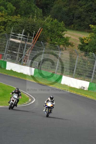 Mallory park Leicestershire;Mallory park photographs;Motorcycle action photographs;event digital images;eventdigitalimages;mallory park;no limits trackday;peter wileman photography;trackday;trackday digital images;trackday photos