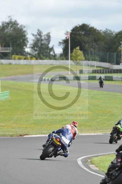 Mallory park Leicestershire;Mallory park photographs;Motorcycle action photographs;event digital images;eventdigitalimages;mallory park;no limits trackday;peter wileman photography;trackday;trackday digital images;trackday photos