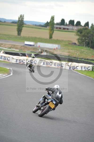 Mallory park Leicestershire;Mallory park photographs;Motorcycle action photographs;event digital images;eventdigitalimages;mallory park;no limits trackday;peter wileman photography;trackday;trackday digital images;trackday photos