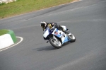 Mallory-park-Leicestershire;Mallory-park-photographs;Motorcycle-action-photographs;event-digital-images;eventdigitalimages;mallory-park;no-limits-trackday;peter-wileman-photography;trackday;trackday-digital-images;trackday-photos