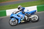 Mallory-park-Leicestershire;Mallory-park-photographs;Motorcycle-action-photographs;event-digital-images;eventdigitalimages;mallory-park;no-limits-trackday;peter-wileman-photography;trackday;trackday-digital-images;trackday-photos