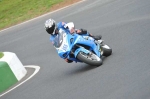 Mallory-park-Leicestershire;Mallory-park-photographs;Motorcycle-action-photographs;event-digital-images;eventdigitalimages;mallory-park;no-limits-trackday;peter-wileman-photography;trackday;trackday-digital-images;trackday-photos