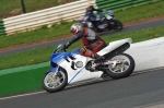 Mallory-park-Leicestershire;Mallory-park-photographs;Motorcycle-action-photographs;event-digital-images;eventdigitalimages;mallory-park;no-limits-trackday;peter-wileman-photography;trackday;trackday-digital-images;trackday-photos