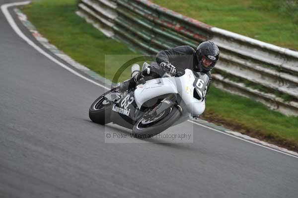 Mallory park Leicestershire;Mallory park photographs;Motorcycle action photographs;event digital images;eventdigitalimages;mallory park;no limits trackday;peter wileman photography;trackday;trackday digital images;trackday photos