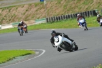 Mallory-park-Leicestershire;Mallory-park-photographs;Motorcycle-action-photographs;event-digital-images;eventdigitalimages;mallory-park;no-limits-trackday;peter-wileman-photography;trackday;trackday-digital-images;trackday-photos