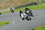 Mallory-park-Leicestershire;Mallory-park-photographs;Motorcycle-action-photographs;event-digital-images;eventdigitalimages;mallory-park;no-limits-trackday;peter-wileman-photography;trackday;trackday-digital-images;trackday-photos