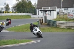 Mallory-park-Leicestershire;Mallory-park-photographs;Motorcycle-action-photographs;event-digital-images;eventdigitalimages;mallory-park;no-limits-trackday;peter-wileman-photography;trackday;trackday-digital-images;trackday-photos