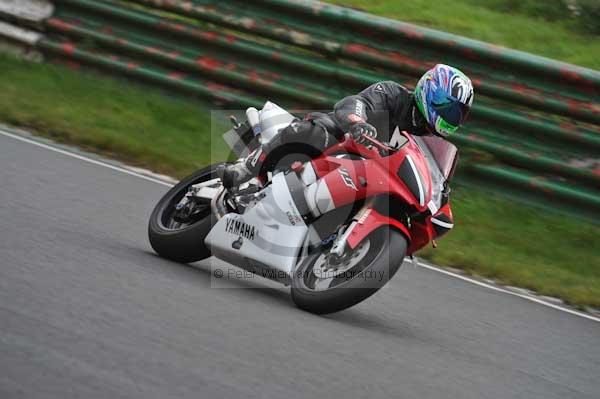 Mallory park Leicestershire;Mallory park photographs;Motorcycle action photographs;event digital images;eventdigitalimages;mallory park;no limits trackday;peter wileman photography;trackday;trackday digital images;trackday photos