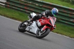 Mallory-park-Leicestershire;Mallory-park-photographs;Motorcycle-action-photographs;event-digital-images;eventdigitalimages;mallory-park;no-limits-trackday;peter-wileman-photography;trackday;trackday-digital-images;trackday-photos