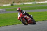 Mallory-park-Leicestershire;Mallory-park-photographs;Motorcycle-action-photographs;event-digital-images;eventdigitalimages;mallory-park;no-limits-trackday;peter-wileman-photography;trackday;trackday-digital-images;trackday-photos