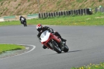 Mallory-park-Leicestershire;Mallory-park-photographs;Motorcycle-action-photographs;event-digital-images;eventdigitalimages;mallory-park;no-limits-trackday;peter-wileman-photography;trackday;trackday-digital-images;trackday-photos