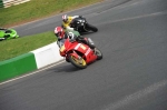 Mallory-park-Leicestershire;Mallory-park-photographs;Motorcycle-action-photographs;event-digital-images;eventdigitalimages;mallory-park;no-limits-trackday;peter-wileman-photography;trackday;trackday-digital-images;trackday-photos