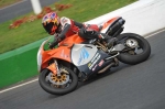 Mallory-park-Leicestershire;Mallory-park-photographs;Motorcycle-action-photographs;event-digital-images;eventdigitalimages;mallory-park;no-limits-trackday;peter-wileman-photography;trackday;trackday-digital-images;trackday-photos