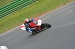 Mallory-park-Leicestershire;Mallory-park-photographs;Motorcycle-action-photographs;event-digital-images;eventdigitalimages;mallory-park;no-limits-trackday;peter-wileman-photography;trackday;trackday-digital-images;trackday-photos