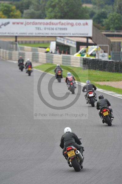 Mallory park Leicestershire;Mallory park photographs;Motorcycle action photographs;event digital images;eventdigitalimages;mallory park;no limits trackday;peter wileman photography;trackday;trackday digital images;trackday photos