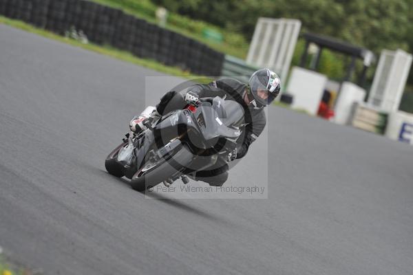 Mallory park Leicestershire;Mallory park photographs;Motorcycle action photographs;event digital images;eventdigitalimages;mallory park;no limits trackday;peter wileman photography;trackday;trackday digital images;trackday photos