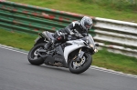 Mallory-park-Leicestershire;Mallory-park-photographs;Motorcycle-action-photographs;event-digital-images;eventdigitalimages;mallory-park;no-limits-trackday;peter-wileman-photography;trackday;trackday-digital-images;trackday-photos