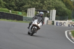 Mallory-park-Leicestershire;Mallory-park-photographs;Motorcycle-action-photographs;event-digital-images;eventdigitalimages;mallory-park;no-limits-trackday;peter-wileman-photography;trackday;trackday-digital-images;trackday-photos