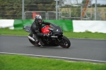 Mallory-park-Leicestershire;Mallory-park-photographs;Motorcycle-action-photographs;event-digital-images;eventdigitalimages;mallory-park;no-limits-trackday;peter-wileman-photography;trackday;trackday-digital-images;trackday-photos