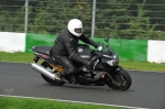 Mallory-park-Leicestershire;Mallory-park-photographs;Motorcycle-action-photographs;event-digital-images;eventdigitalimages;mallory-park;no-limits-trackday;peter-wileman-photography;trackday;trackday-digital-images;trackday-photos