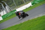 Mallory-park-Leicestershire;Mallory-park-photographs;Motorcycle-action-photographs;event-digital-images;eventdigitalimages;mallory-park;no-limits-trackday;peter-wileman-photography;trackday;trackday-digital-images;trackday-photos