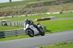 Mallory-park-Leicestershire;Mallory-park-photographs;Motorcycle-action-photographs;event-digital-images;eventdigitalimages;mallory-park;no-limits-trackday;peter-wileman-photography;trackday;trackday-digital-images;trackday-photos