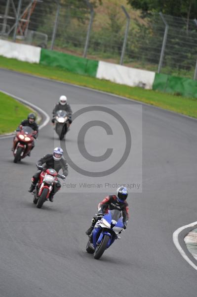 Mallory park Leicestershire;Mallory park photographs;Motorcycle action photographs;event digital images;eventdigitalimages;mallory park;no limits trackday;peter wileman photography;trackday;trackday digital images;trackday photos