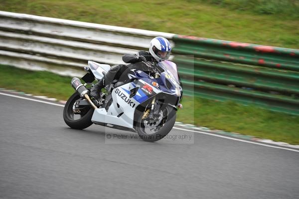 Mallory park Leicestershire;Mallory park photographs;Motorcycle action photographs;event digital images;eventdigitalimages;mallory park;no limits trackday;peter wileman photography;trackday;trackday digital images;trackday photos