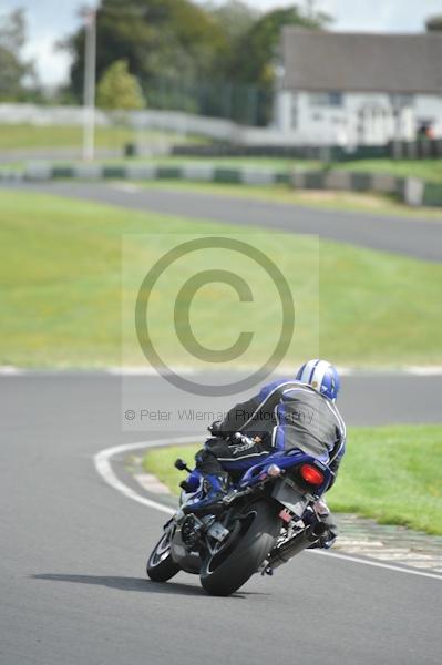 Mallory park Leicestershire;Mallory park photographs;Motorcycle action photographs;event digital images;eventdigitalimages;mallory park;no limits trackday;peter wileman photography;trackday;trackday digital images;trackday photos