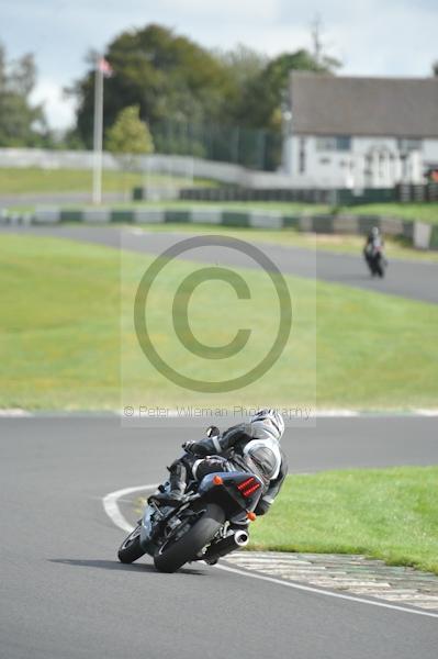 Mallory park Leicestershire;Mallory park photographs;Motorcycle action photographs;event digital images;eventdigitalimages;mallory park;no limits trackday;peter wileman photography;trackday;trackday digital images;trackday photos